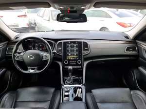 Sedán Gris 2016 SM6 Gasolina Automático, Económico, Tamaño Mediano, con Techo Panorámico, Kilometraje Original, Coche Usado Coreano - Product Image 5