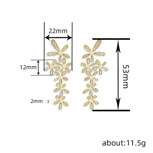 Eleganti orecchini pendenti con nappe floreali per donna, orecchini pendenti con fiori, gioielli in stile foresta - Product Image 4