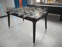 Baby-foot sur mesure exquis avec verre trempé et bois massif, disponible en plusieurs styles