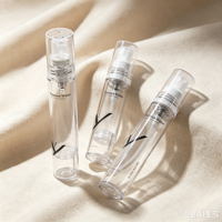 Emballage de luxe sans air personnalisé avec bouchon en plastique 5ml 10ml 15ml comme flacon pompe sans air pour les soins de la peau