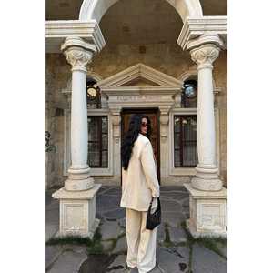 Conjunto de Traje Harper Color Crema para Mujer - Product Image 1