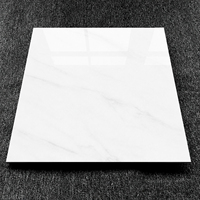 Carreaux de sol 600x600mm, carreaux de sol en marbre blanc poli et émaillé pour salon, projet de maison haut de gamme