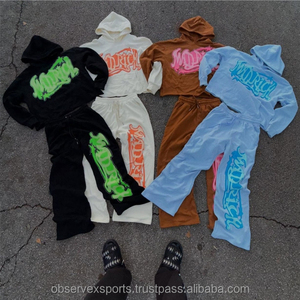 Survêtements d'hiver personnalisés pour hommes : Sweat à capuche effet vieilli avec broderie appliquée et pantalon de survêtement évasé - Product Image 4