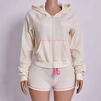Ensemble Athleisure d'été personnalisable pour femme en maille gaufrée 2 pièces : Hoodie court zippé à surpiqûres contrastées et short taille basse