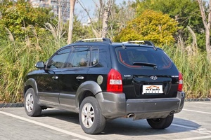 <span class=keywords><strong>Hyundai</strong></span> <span class=keywords><strong>Tucson</strong></span> 2.0L <span class=keywords><strong>Automatique</strong></span> 2010, Conduite à Gauche, Essence, SUV d'<span class=keywords><strong>Occasion</strong></span>, Grand Espace, Châssis Robuste, Forte Demande à l'Exportation vers l'Afrique - Product Image 3