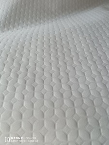 Tela de Sábanas con Relieve, Precio Económico, Fábrica de Origen en China 2025, Rollo de Tela de Poliéster <span class=keywords><strong>100</strong></span>% Microfibra, Proveedor para Hoteles y Hogares - Product Image 4