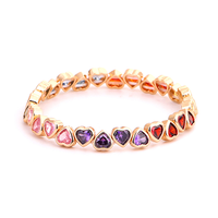 Bracelet élastique fait main avec pavé de zircone cubique taille cœur, perles de cristal colorées en forme de cœur, bijoux fantaisie pour femme