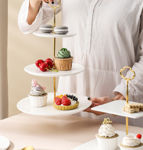 Soportes de Cerámica para Pasteles para Mesa de Postres de Boda, Elegantes Platos con Pedestal Blancos para Fiestas y Banquetes - Product Image 6