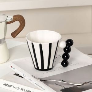 Taza de Cerámica Creativa a Rayas, Estilo Retro y Moderno, Diseño Exclusivo de Alta Gama, Taza de Café para el Desayuno en Pareja - Product Image 2