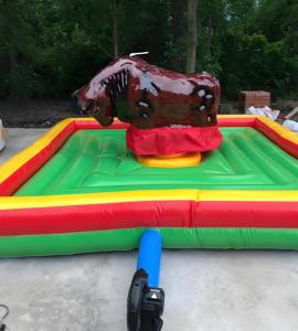Juegos de Parque de Diversiones, Toro Mecánico de Rodeo, Máquina Inflable de Toreo en Venta, para Niños, 5x5m, 1 Persona, Fácil de Instalar, PVC, Modelo KC 303 - Product Image 4