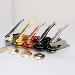 Machine de timbre de gaufrage lourd en métal uniquement timbre de gaufrage de <span class=keywords><strong>livre</strong></span> de Logo <span class=keywords><strong>personnalisé</strong></span> <span class=keywords><strong>personnalisé</strong></span> - Product Image 5