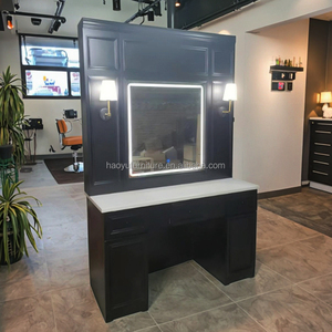 Estación de mesa de peluquero de pintura negra con muebles de salón de espejo Led para configuración de barbería con estilo - Product Image 3