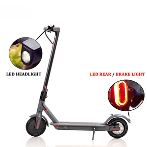 Emoko <span class=keywords><strong>T4</strong></span> Pro สกู๊ตเตอร์ไฟฟ้าอลูมิเนียมขนาด8.5นิ้ว350W สกู๊ตเตอร์ไฟฟ้าดีไซน์กะทัดรัดแบบพกพาสำหรับผู้ใหญ่ - Product Image 3