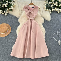 Robe décontractée pour femme WIWT, élégante, sans manches, coupe trapèze, avec ceinture à la taille, pour les fêtes et le quotidien