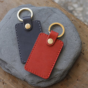 Stylish and creative PU <b>leather</b> <b>keychains</b>, various shapes car bag pendants, Korean style minimalist gift <b>keychains</b>. - Product Image 4
