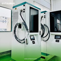 Chargeur rapide DC pour véhicules électriques OEM Commercial 60 kW 80 kW 120 kW 160 kW CCS2 GBT pour station de recharge rapide avec écran publicitaire CE UKCA
