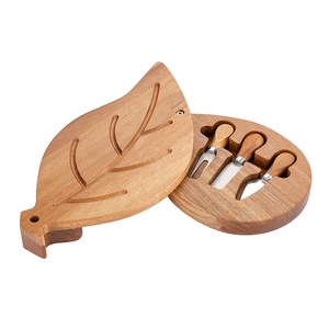 Tabla de Quesos de Madera Natural con Forma de Hoja, Juego de 3 Cuchillos de Acero Inoxidable, Almacenamiento Oculto, Apta para Lavavajillas, Solo Lavado a Mano - Cocina del Hogar - Product Image 6