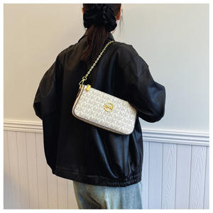 Sacs à bandoulière simple à double sangle pour femmes Sacs à bandoulière à motif imprimé de chaîne Carré de luxe pour femmes Sacs à bandoulière pour femmes - Product Image 2