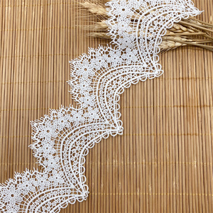 ลูกไม้โพลีเอสเตอร์ขนาดเล็ก ลูกไม้ปักลายโพลีเอสเตอร์แบบละลายน้ำ สำหรับกระโปรงงานแต่งงาน ขายส่ง - Product Image 3