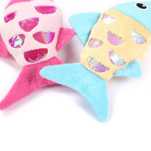 Wholesale Interactive Small Soft Fabric Stuffed Fish Shape Catnip Sound Squeaky <b>Cat</b> Toy Refilling Catnip Fish <b>Plush</b> Chew Toy - Product Image 5