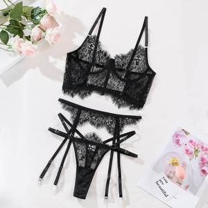 Nouvelle lingerie sexy pour femmes, dentelle brodée, perspective, sous-vêtements haut de gamme, ensemble de sous-vêtements tendance pour femmes, ensemble trois pièces - Product Image 6
