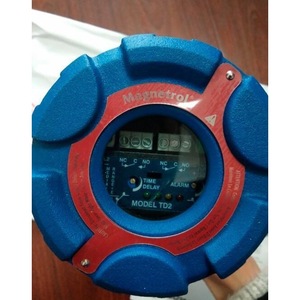 Capteur de niveau Magnetrol pour liquides, usage industriel, détection haute précision - Product Image 3