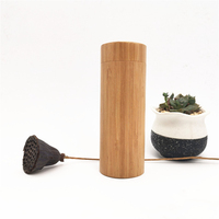Urne funéraire moderne et écologique en bambou biodégradable pour petits animaux (forme tubulaire, diamètre 10,5x25cm)