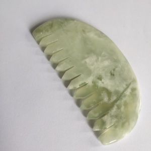 Rodillo de jade verde Xiuyan para masaje de raspado facial Guasha Gua Sha peine tablero herramientas de raspado - Product Image 3