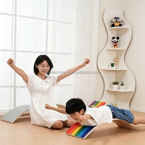 Tavola di Equilibrio Curva per Bambini, Giocattolo per Allenamento Sensoriale e Sviluppo della Coordinazione Fisica - Product Image 4