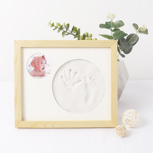 Cadre photo commémoratif personnalisable <span class=keywords><strong>et</strong></span> imperméable pour empreintes de mains <span class=keywords><strong>et</strong></span> de pieds de bébé, décoration d'intérieur avec <span class=keywords><strong>peinture</strong></span> numérique sur pin de Nouvelle-Zélande - Product Image 1