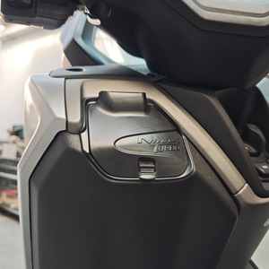 เหมาะสำหรับยามาฮ่า รุ่นปี 2025 <span class=keywords><strong>NMAX</strong></span> 155 V3 ฝาครอบ<span class=keywords><strong>กล่อง</strong></span>เครื่องมือแบบดัดแปลง ป้องกันฝนและฝุ่น ติดตั้งแบบไม่ทำลายโครงสร้าง - Product Image 6