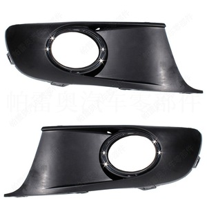 Cubierta de Luz Antiniebla Delantera para Volkswagen Caddy Touran 2011-2015, Material ABS, Fijación con Tornillos - Product Image 1