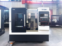 Tck40 Turquie Tour CNC Mandrin Hydraulique Lit Incliné Tour CNC avec 4/6/8 Outils et Outils D'entraînement