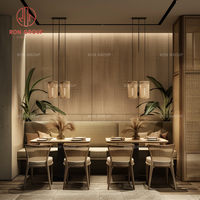 Ensemble de mobilier commercial moderne pour restaurant : chaises en rotin et bois, tables à manger en bois, banquette en tissu pour café et hôtel