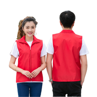 Op maat gemaakte rode waterdichte casual canvas vest met rits, buitenkleding voor heren, 100% polyester buitenlaag, lente reclamecampagne
