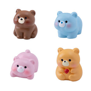 Chenjun petit ours maison de poupée bricolage accessoires décoratifs bureau Micro-paysage voiture amour résine petit affichage - Product Image 1