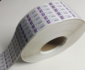 Papel sintético cubierto con película mate, impresión en color, vinilo, impermeable, esencia anti UV, rollo <span class=keywords><strong>de</strong></span> cosméticos, pegatina para botella - Product Image 1