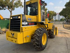 Chargeuse sur pneus KOMATSU WA100 d'occasion à bas prix, WA150, WA200, engins de construction, chargeuse frontale d'occasion pour l'exportation - Product Image 3