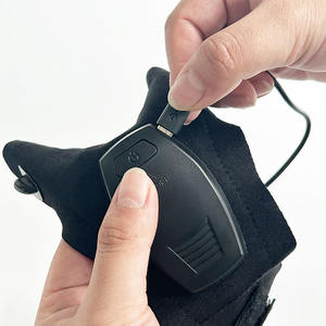 Équipement <span class=keywords><strong>de</strong></span> pêche <span class=keywords><strong>de</strong></span> <span class=keywords><strong>nuit</strong></span> en plein air pratique et durable avec outil <span class=keywords><strong>de</strong></span> sauvetage à lumière LED lumineuse Gants respirants - Product Image 4