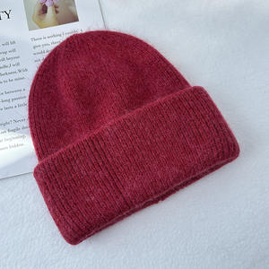 Chapeau d'hiver en tricot ample de créateur à la mode Ins lait café marron <span class=keywords><strong>Angora</strong></span> rouge <span class=keywords><strong>lapin</strong></span> fourrure motif à carreaux personnalisé chaud laine chapeau d'hiver - Product Image 6