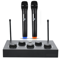 Prise en charge des ports d'entrée optiques AUX Appareils professionnels Récepteur audio Mélangeur karaoké sans fil BT Microphones dynamiques UHF