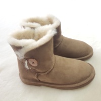 Sepatu Bot Kulit Domba Australia Berkualitas Tinggi, Model Klasik Laris Manis, Harga Pabrik, Bulu Asli Hangat untuk Musim Dingin, Sepatu Salju Kancing