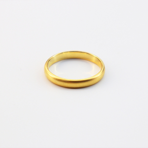 Anillo de Boda Madonna en Oro Mate, Anillos Sólidos de 10K, 14K, 18K, Anillos de Pareja con Diseño Plano y Abombado, Anillos a Juego para Él y para Ella - Product Image 1