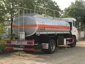 Camion-citerne à huile de grande capacité, neuf et personnalisé, 10m³-15m³, pour le transfert d'huile usagée, camions de ravitaillement, camions de remplissage, à vendre - Product Image 6