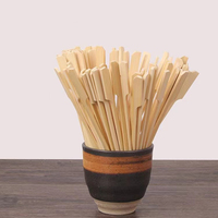 Brochettes de bambou rondes jetables biodégradables de qualité alimentaire pour grillades et barbecues