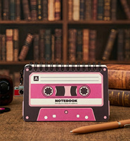 Carnet miniature rétro à spirales de style cassette avec options de logo personnalisé, couleur, taille et reliure, option boîte cadeau pour usage promotionnel