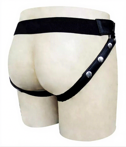Short en cuir noir style punk pour homme avec clous et rivets argentés, taille mi-haute et fermeture élastique - Product Image 3