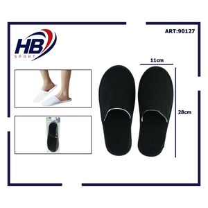 Pantuflas de Tela Negra para Viajar, Cómodas y Prácticas - Product Image 3