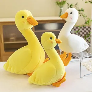 Juguetes de relleno de muñeca de pato lindo juguetes de animales de peluche personalizados al por mayor juguetes de peluche de pato como regalos para novias y niños