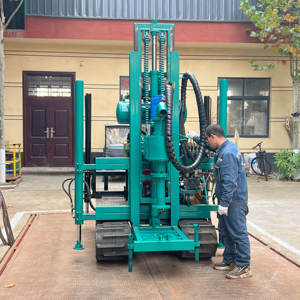 Foreuse hydraulique sur chenilles avec pompe à boue intégrée, conçue <span class=keywords><strong>pour</strong></span> les <span class=keywords><strong>puits</strong></span> d'eau et les foreuses d'exploration - Product Image 4